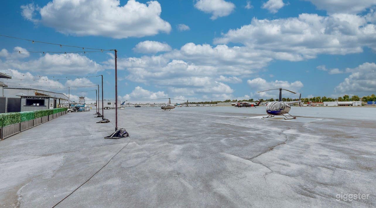 Modern/Industrial Airport Hangar Photo 2