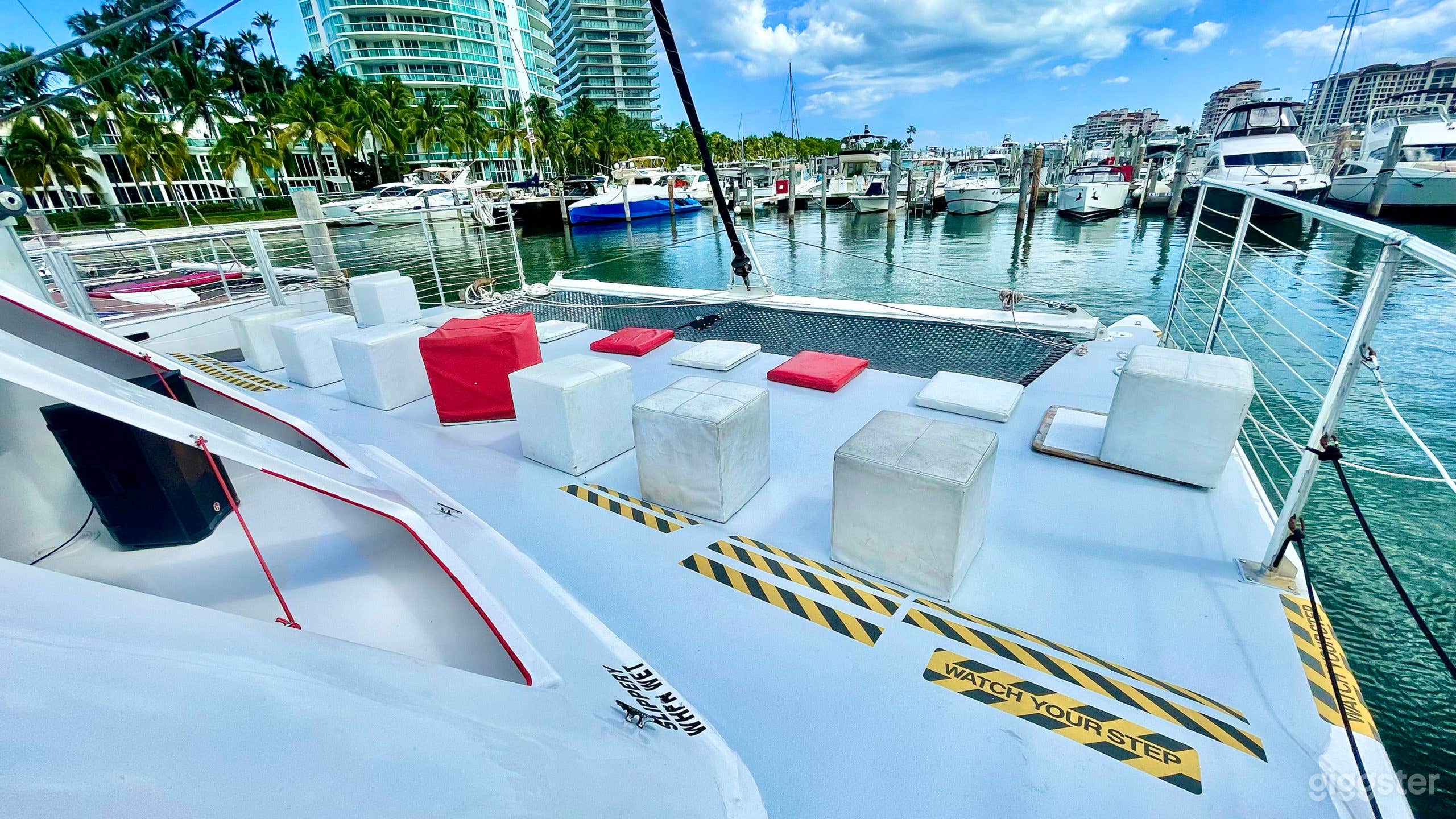 50ft Large Party Cat (Candy Cat) Photo 4