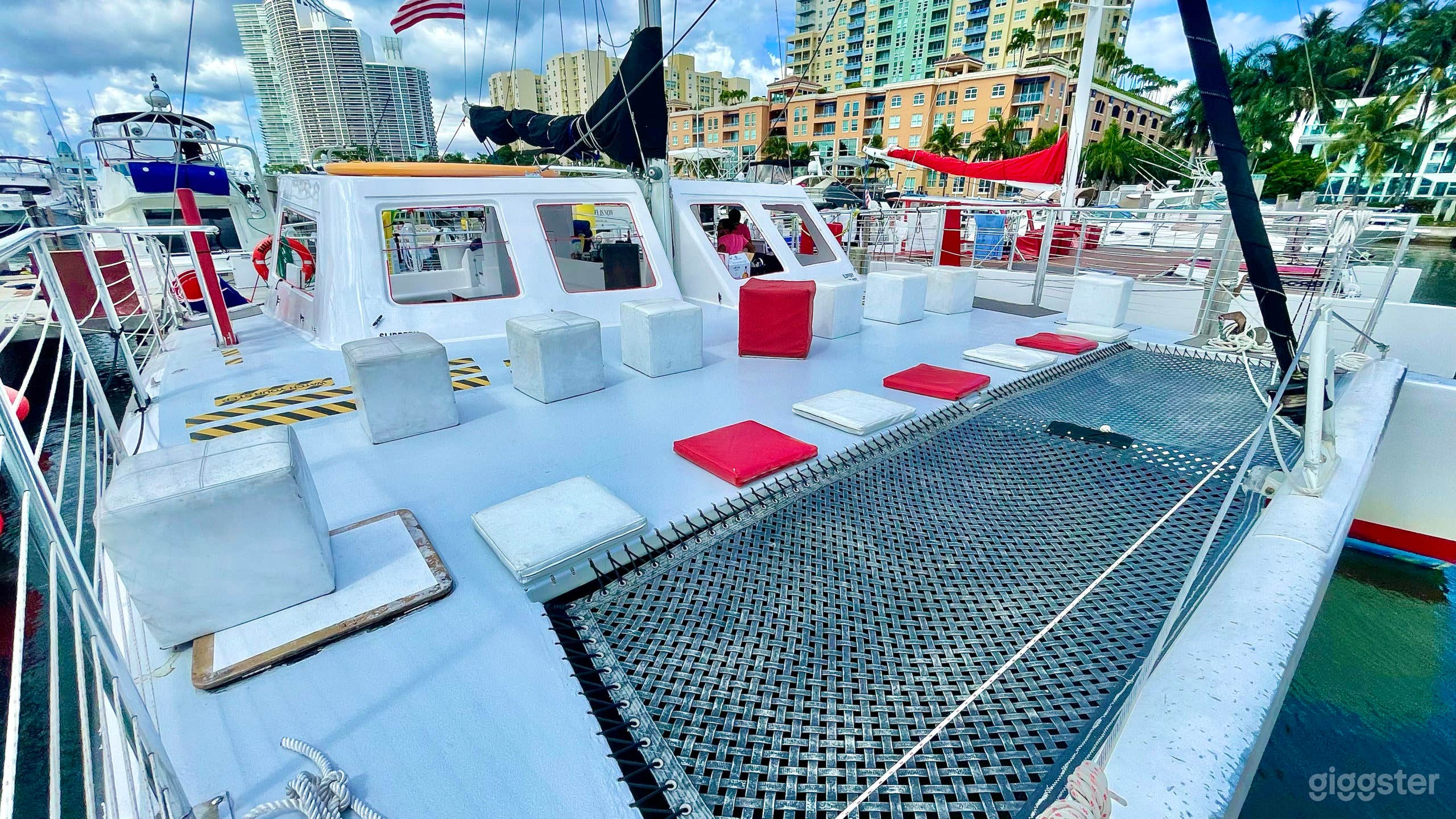 50ft Large Party Cat (Candy Cat) Photo 3