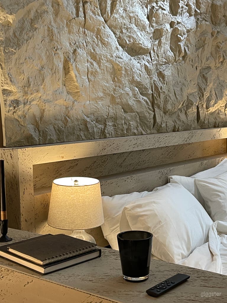  Designer Hotel Suite/ Creative High-end studio Set 