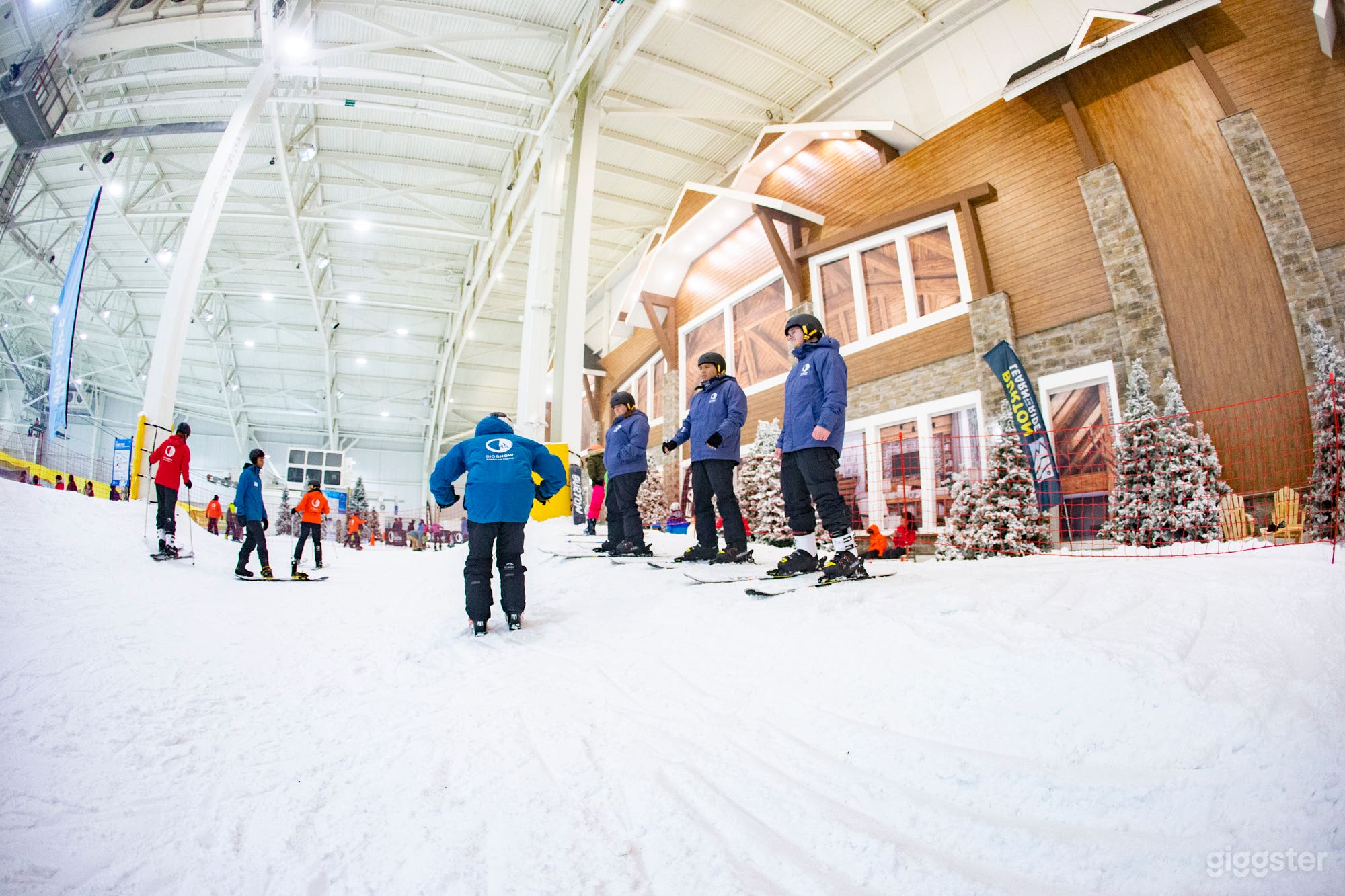 Unique Indoor Real-Snow Dome Photo 4