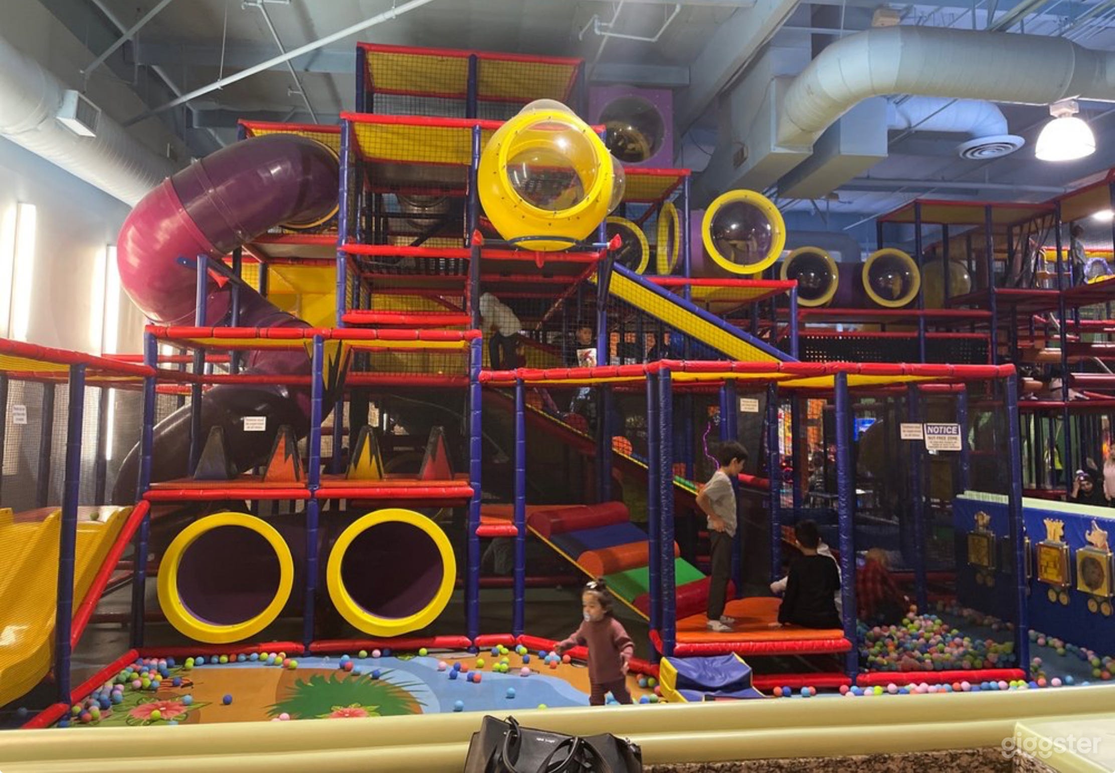 Giant Family Fun Center w/ Arcade &amp; Play Structure Photo 3