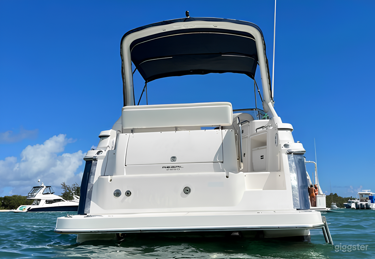 Regal 32 Pura Vida Yacht Photo 4