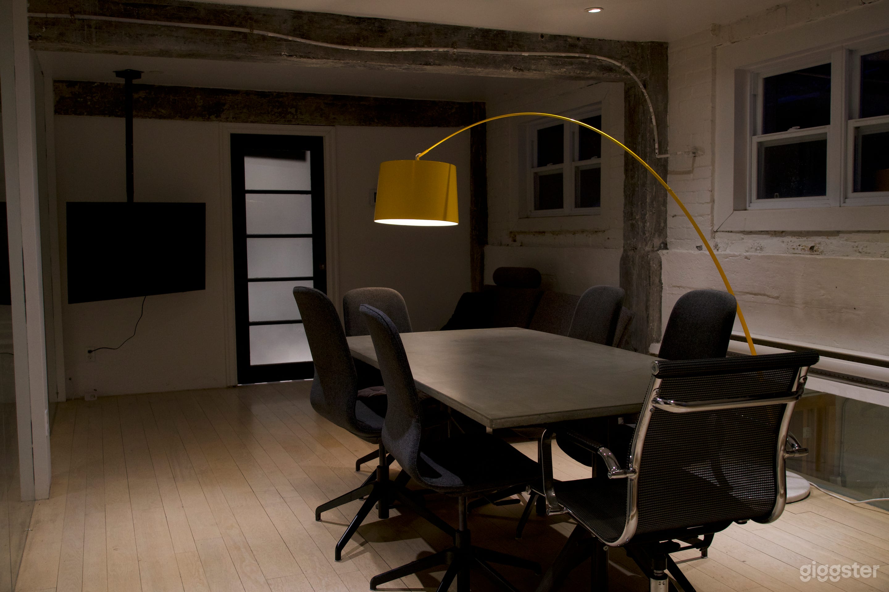 Cave Home - Photo &amp; Music Studio  Photo 2