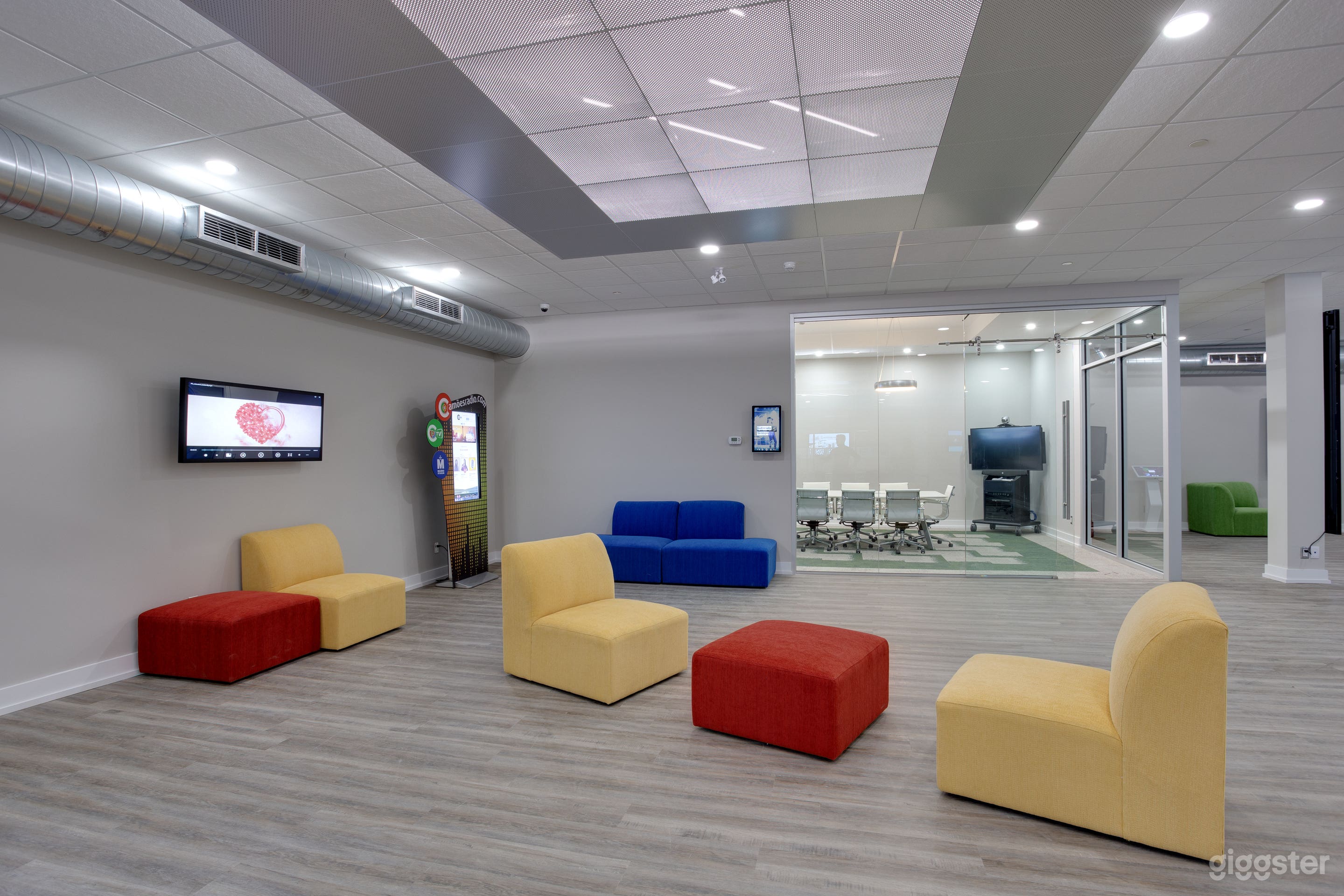 Creative Event Space  Photo 2