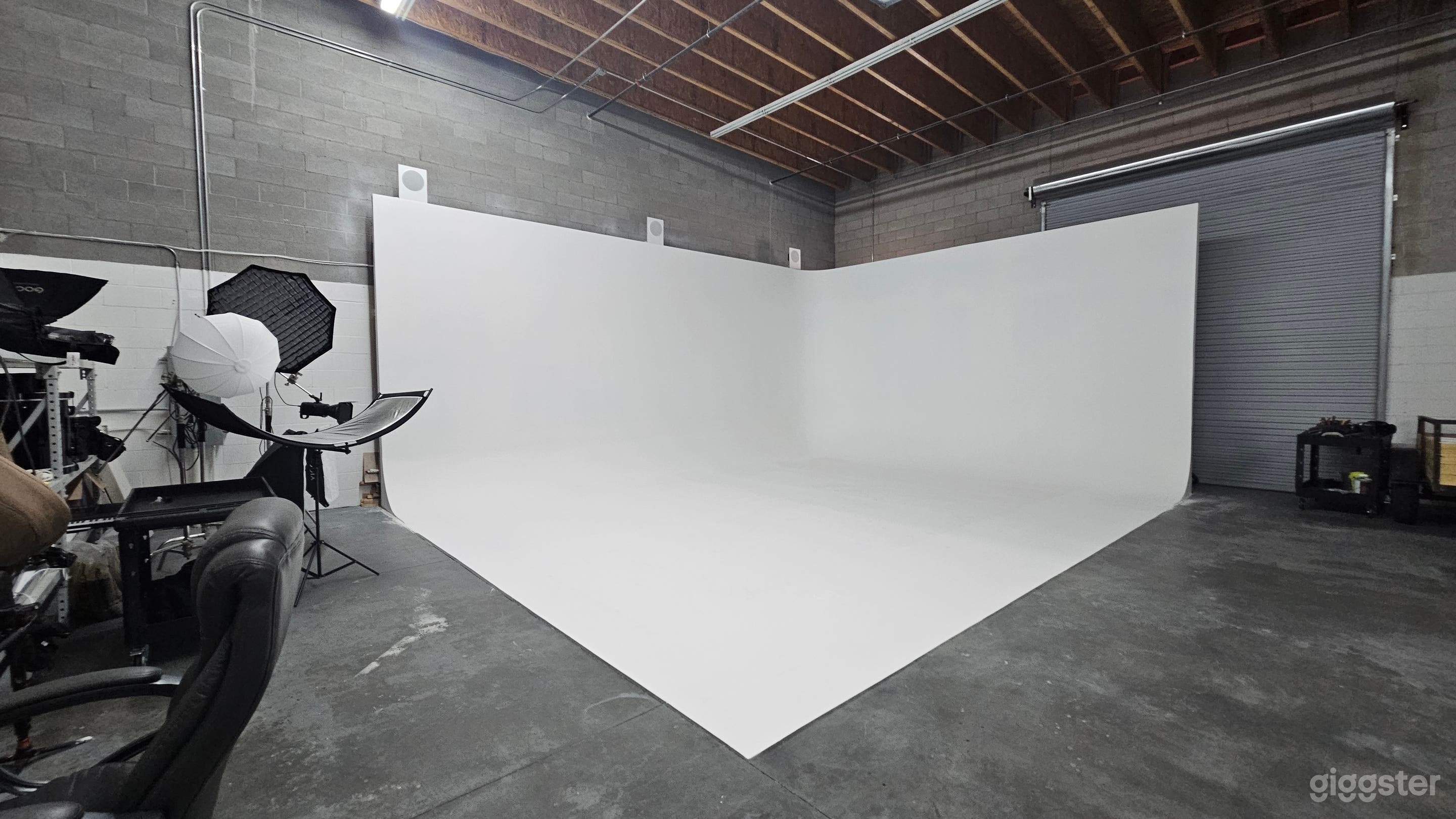 Professional Photo Studio with Video Production Space Photo 1