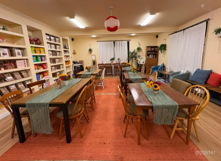  Cozy Arts & Crafts Studio 