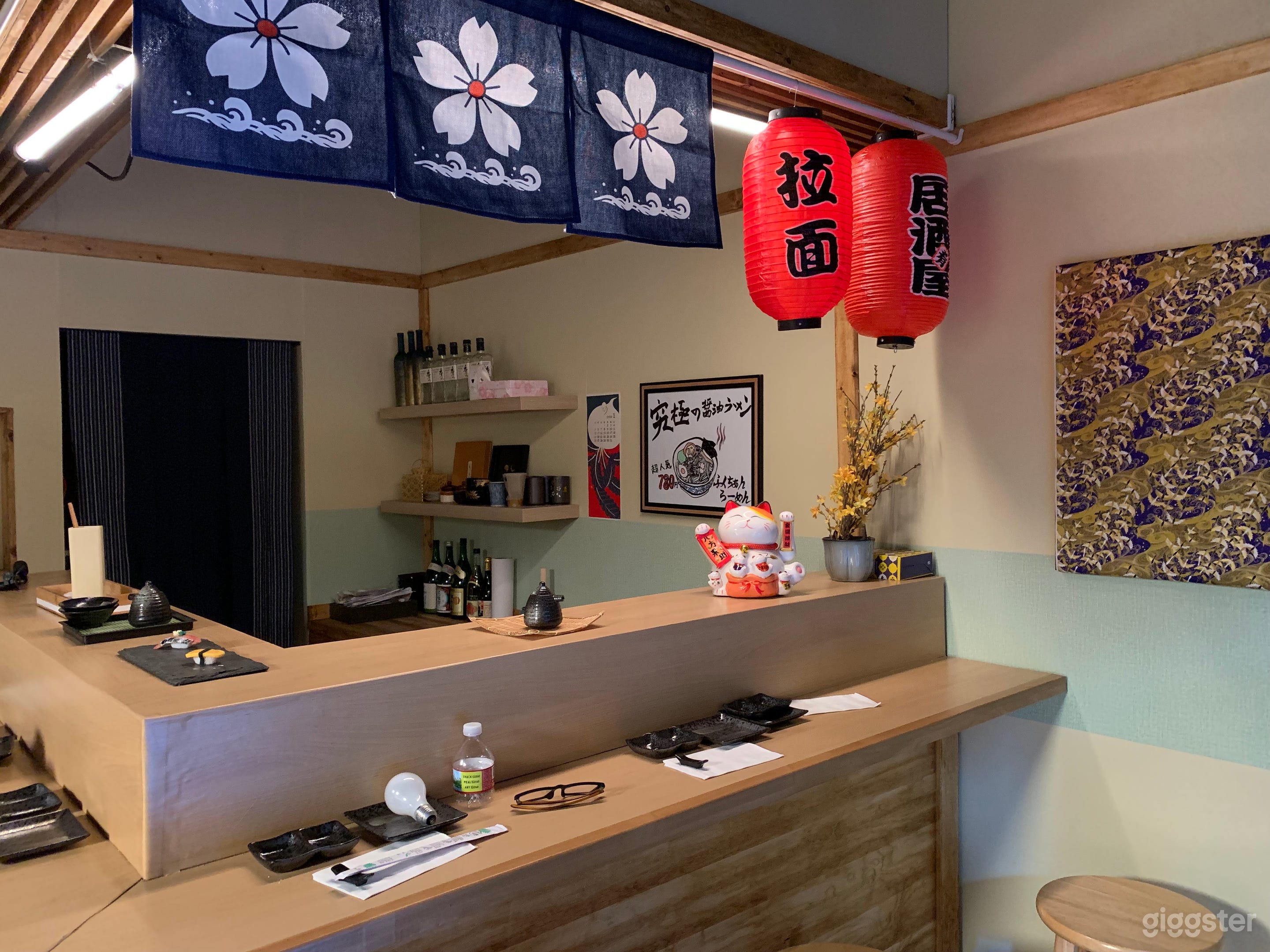 Japanese Restaurant Sushi and Ramen Bar Cafe Set Photo 1