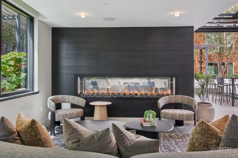  Bright Lounge Space for Meetings in San Francisco 