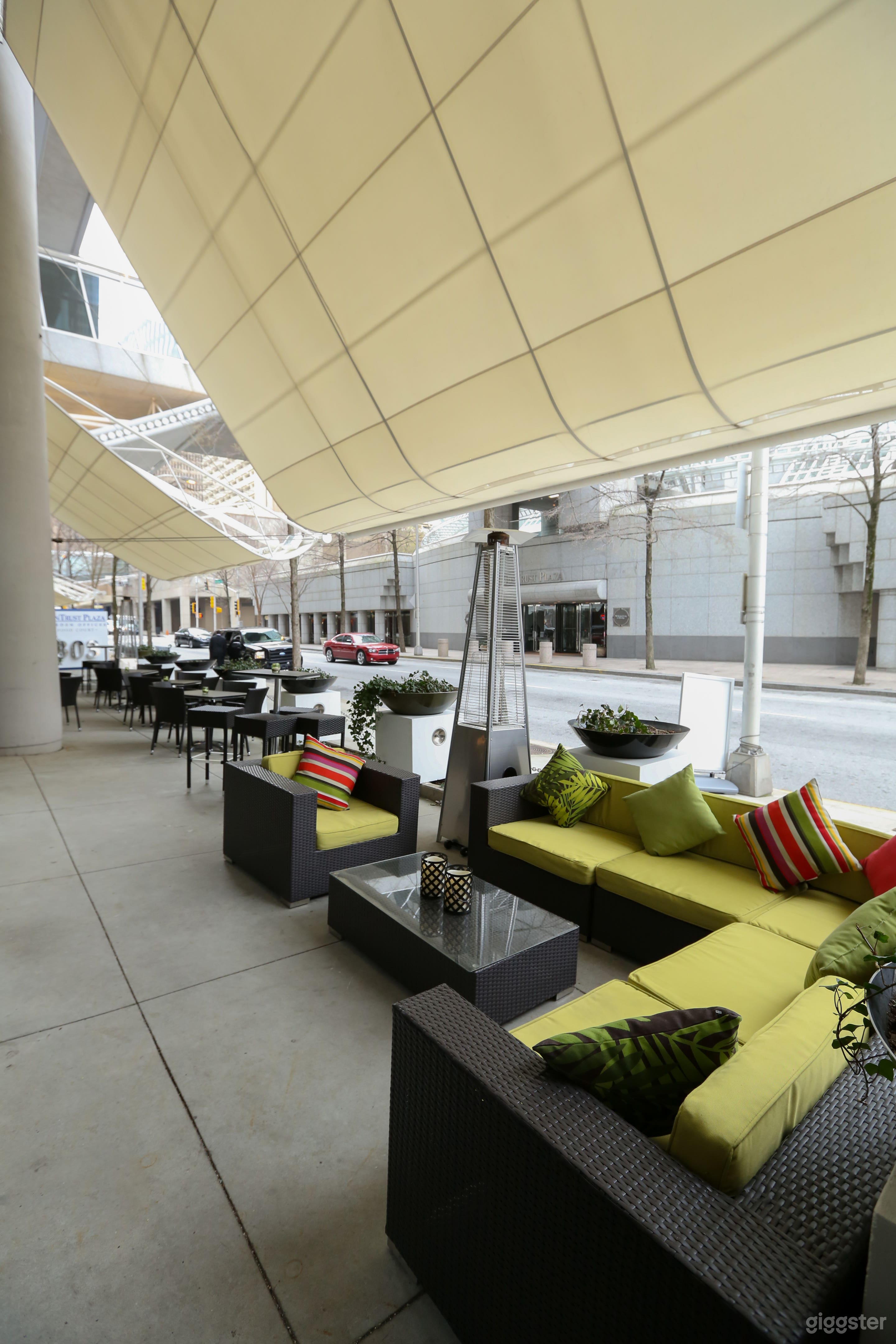 Burgers &amp; Friends Photo 4