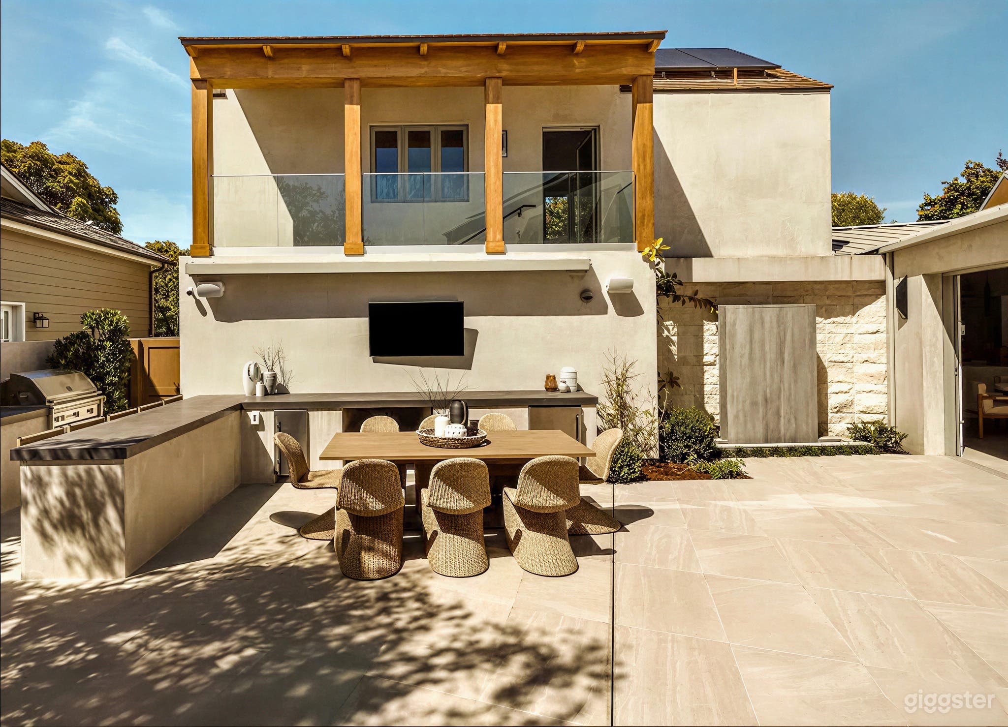 Coastal Contemporary Mansion Resort Pool Photo 4
