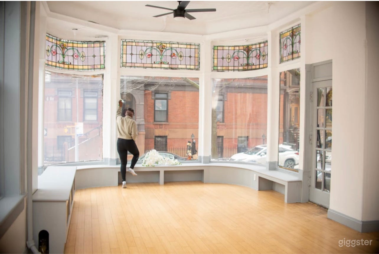 Historic Glamour in the Heart of Brooklyn Photo 2