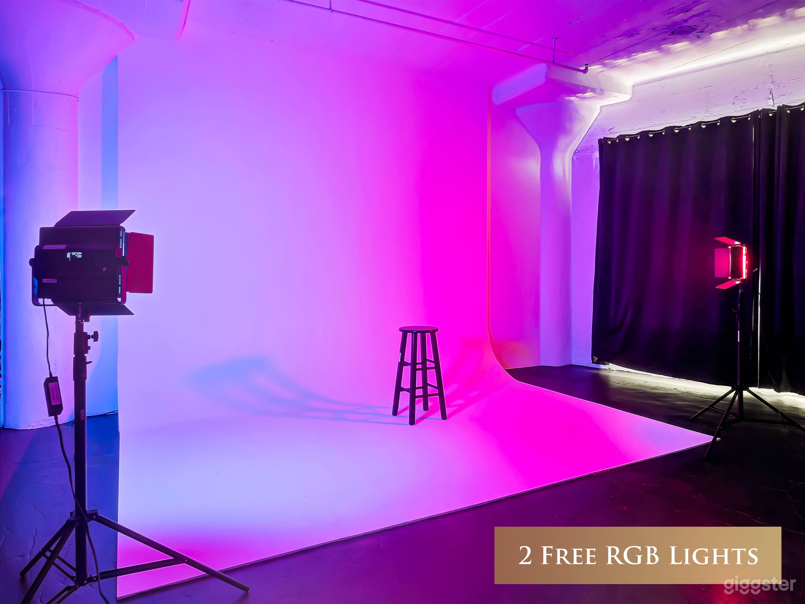 503: Natural Light Cyc Wall Studio + FREE LIGHTING Photo 2