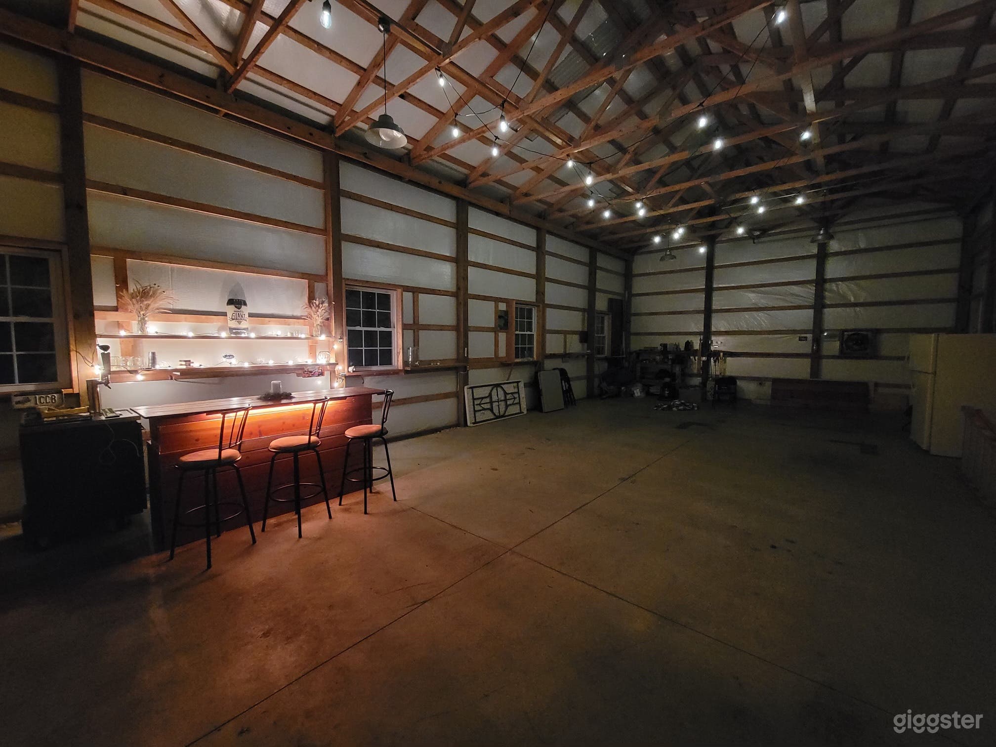  Beautiful Barn at Glenmoore  Photo 4