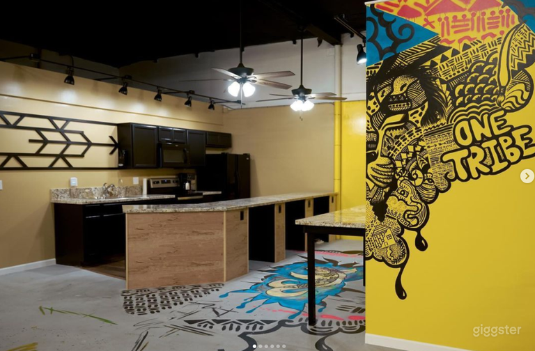  Large Photography & Filming Studio in the heart of South Bay 