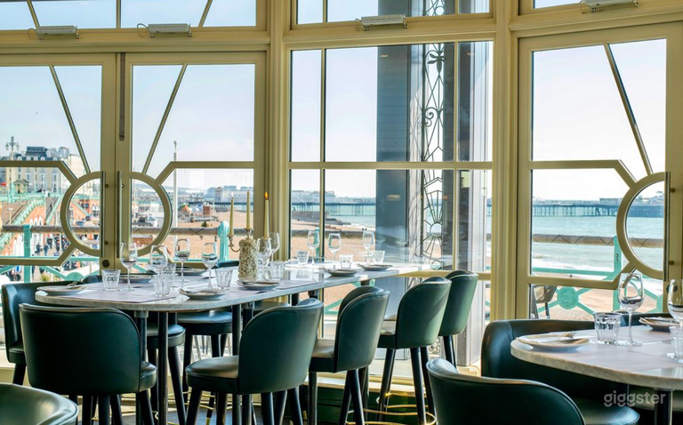  Riddle and Finns - The Beach 