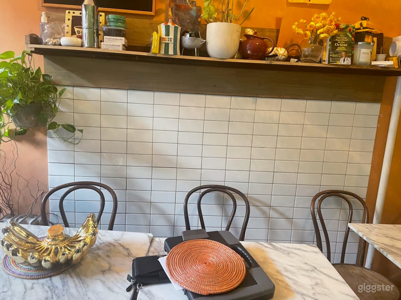 Cozy Cafe Shop Photo 2