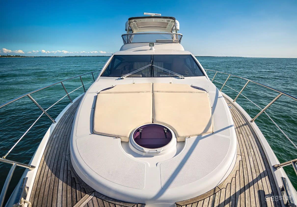 Azimut 54′ Yacht - Spacious Italian Masterpiece Photo 2