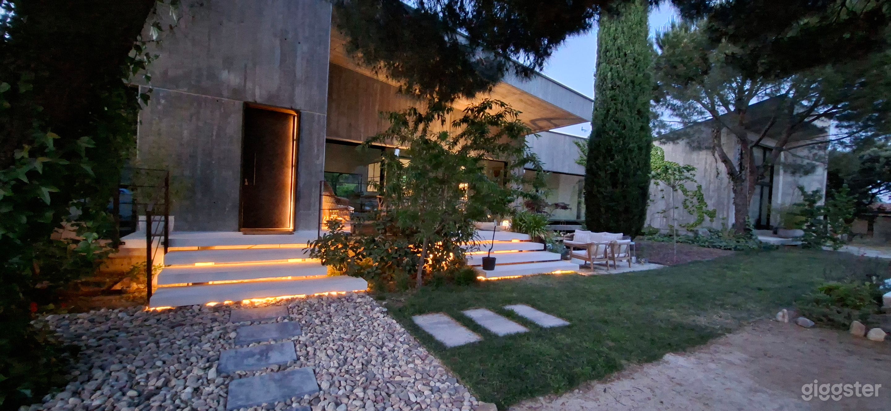 Casa BR5 - Brutalismo Contemporáneo en Torrelodones Foto 4