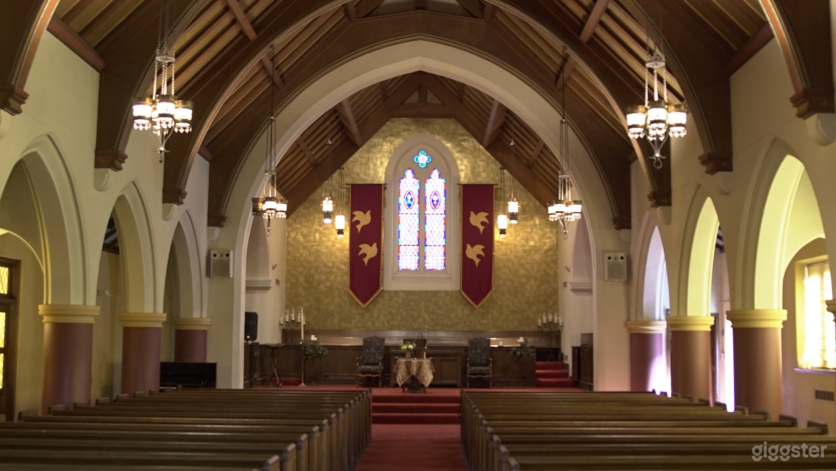Gorgeous Chapel - Hollywood Photo 1