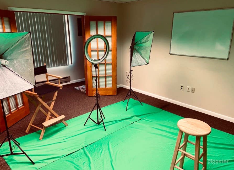 Spacious Photography Studio in Bethlehem Photo 2