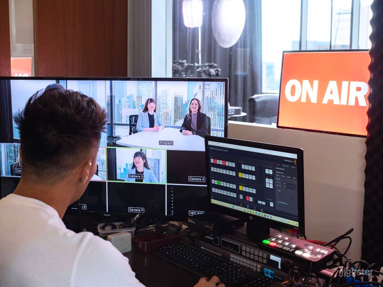  Behind the scene on set recording available 