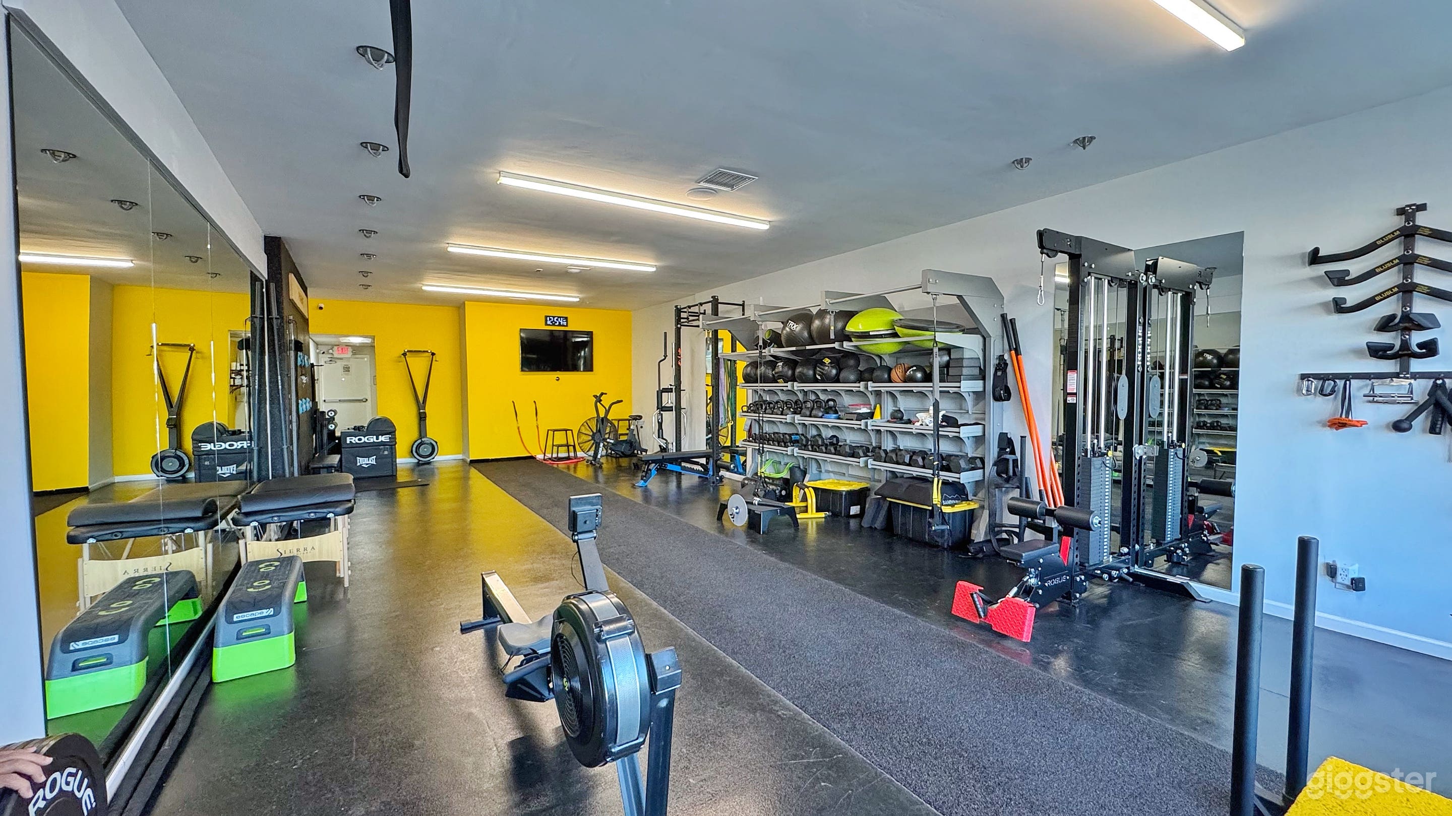 Boutique Fitness studio Photo 2