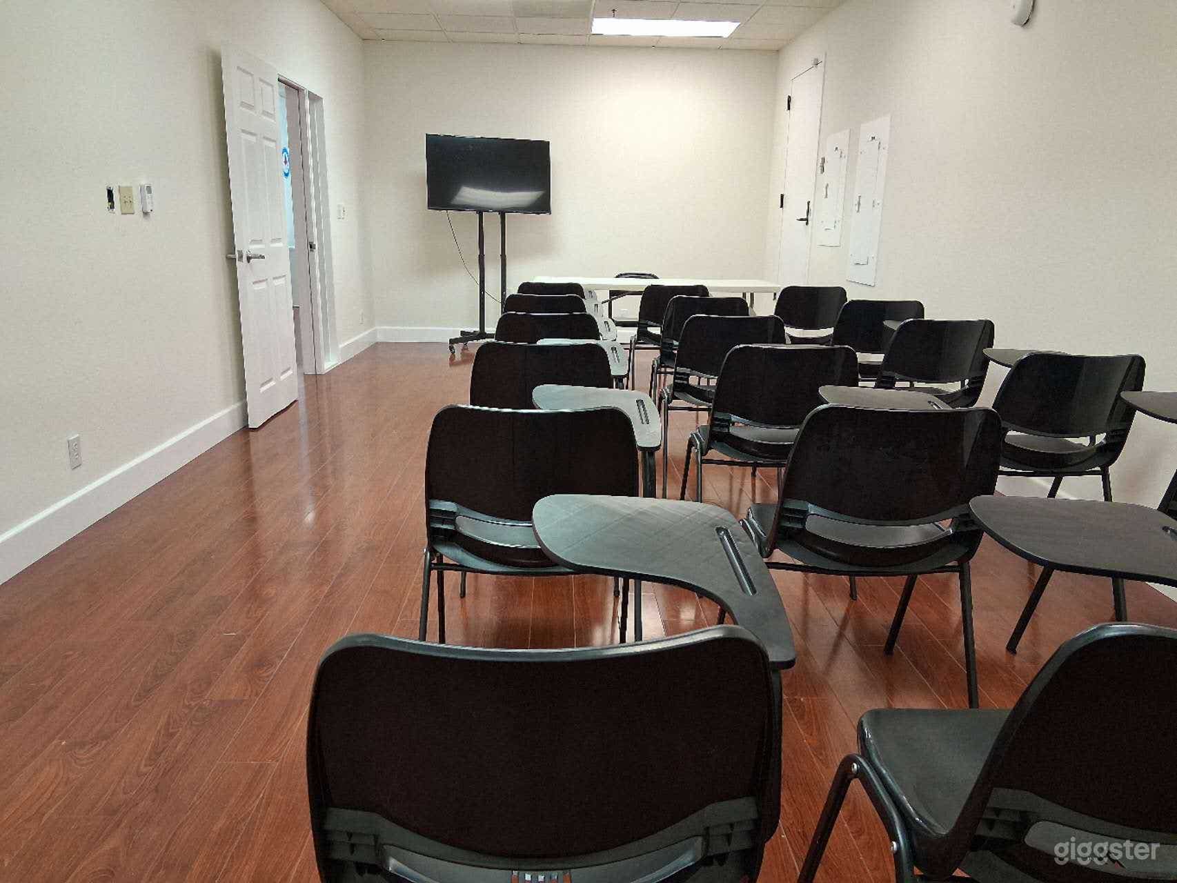 Large Meeting Space for 45 Pax in Downtown San Jose Photo 3