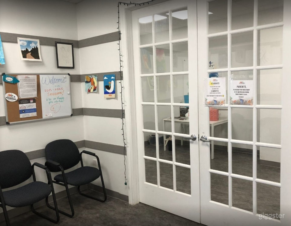 Fun and Colorful Art School in SW Austin Photo 3