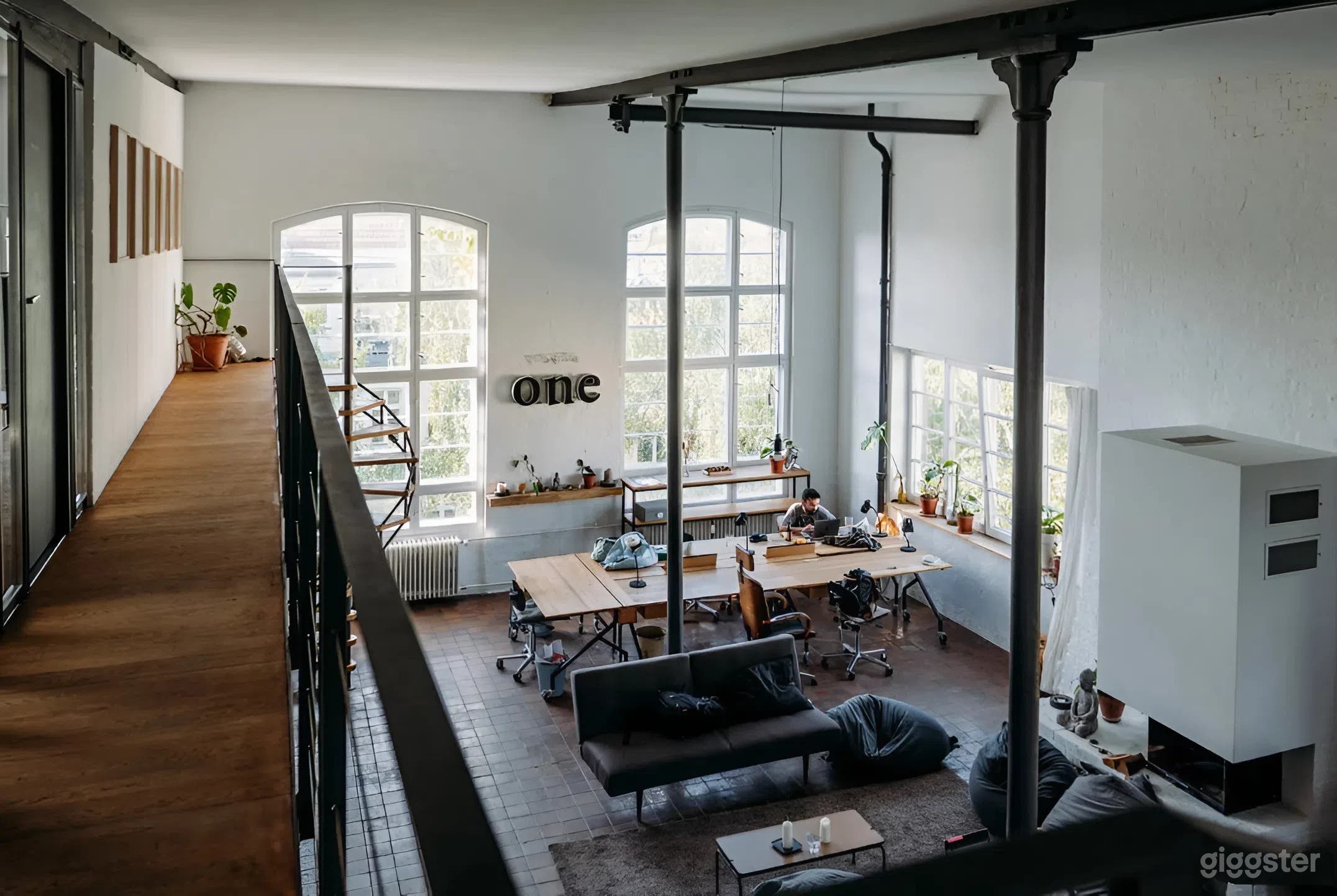 Industrielo​​ft mit Dachterrasse & Stadtblick in Berlin Foto 2