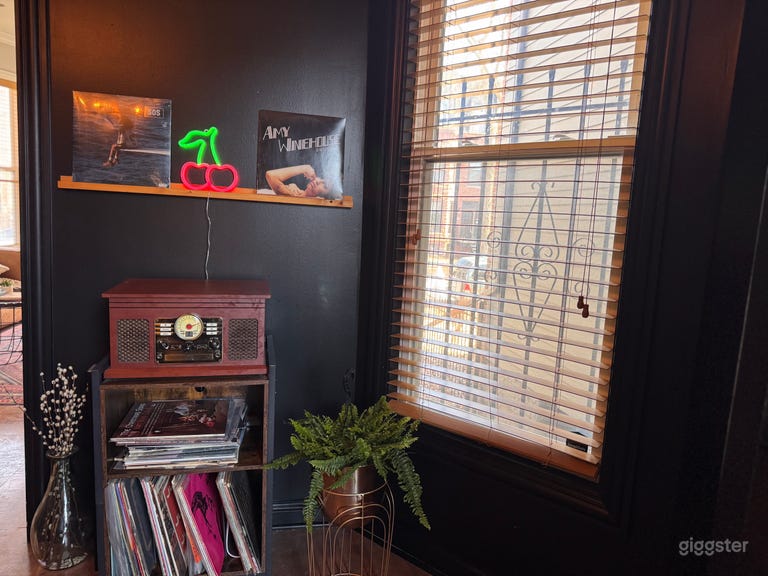  Sunny + Beautiful Bronzeville Brownstone  