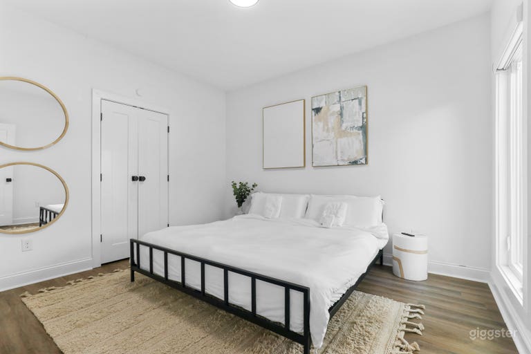  Modern Home with Spacious Backyard in Midtown 