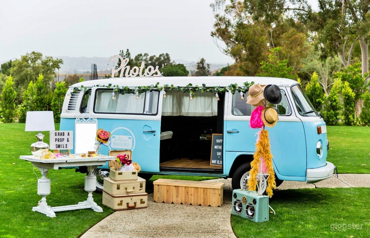 1973 Volkswagen Bus Booth Photo 1