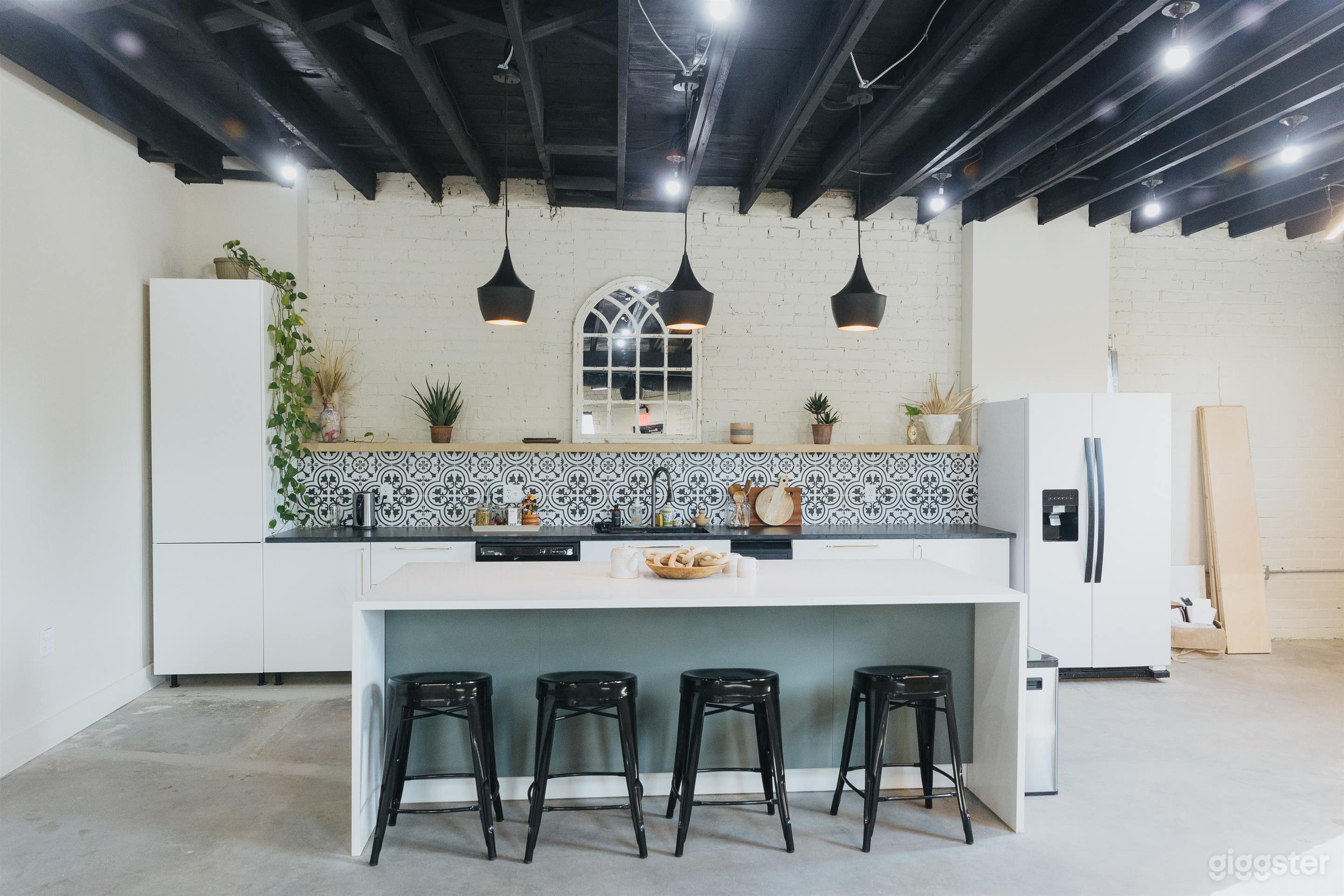 Content Friendly Kitchen Photo 4