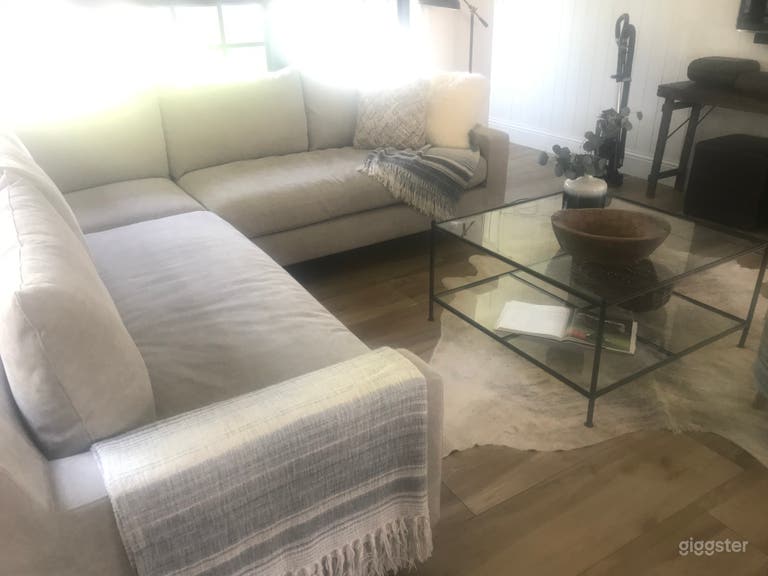  Cozy and Charming Home 