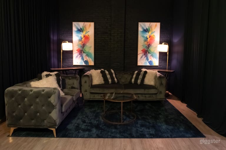  Moody Podcast & Interview Talk Show Set 