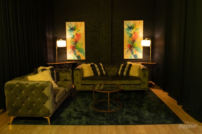  Moody Podcast & Interview Talk Show Set 