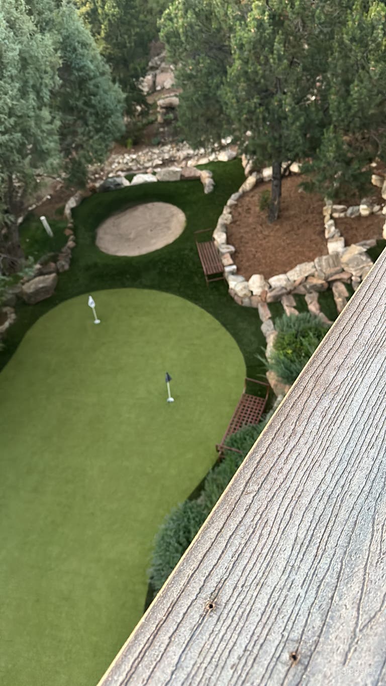  Putting green 