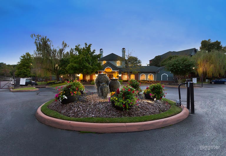  Conventional Conference Room in Outer Nashville 