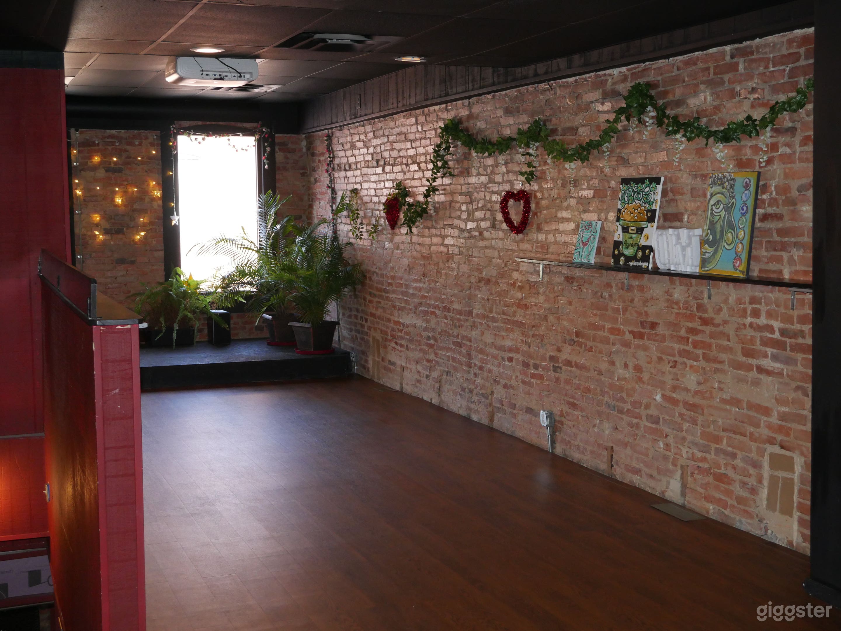 Chic Space for Filming/Performances/Screenings Photo 2