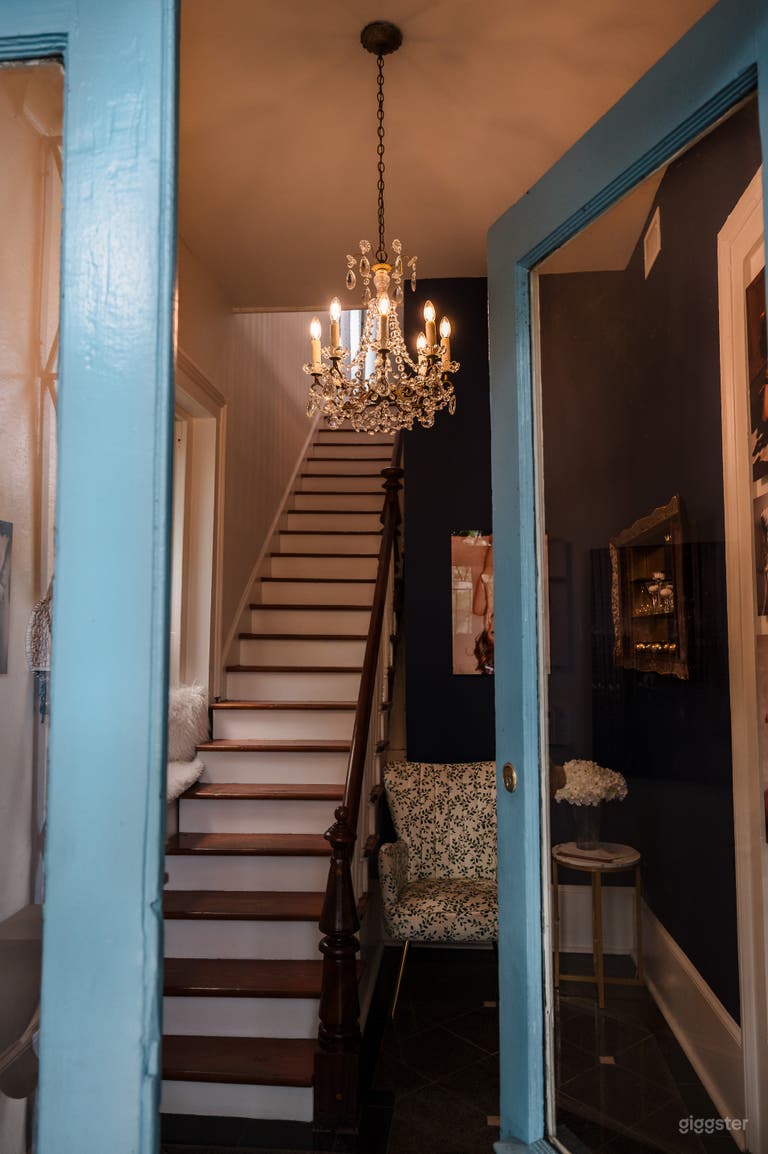  Gorgeous Historic Mansion Studio (Entire Property) 