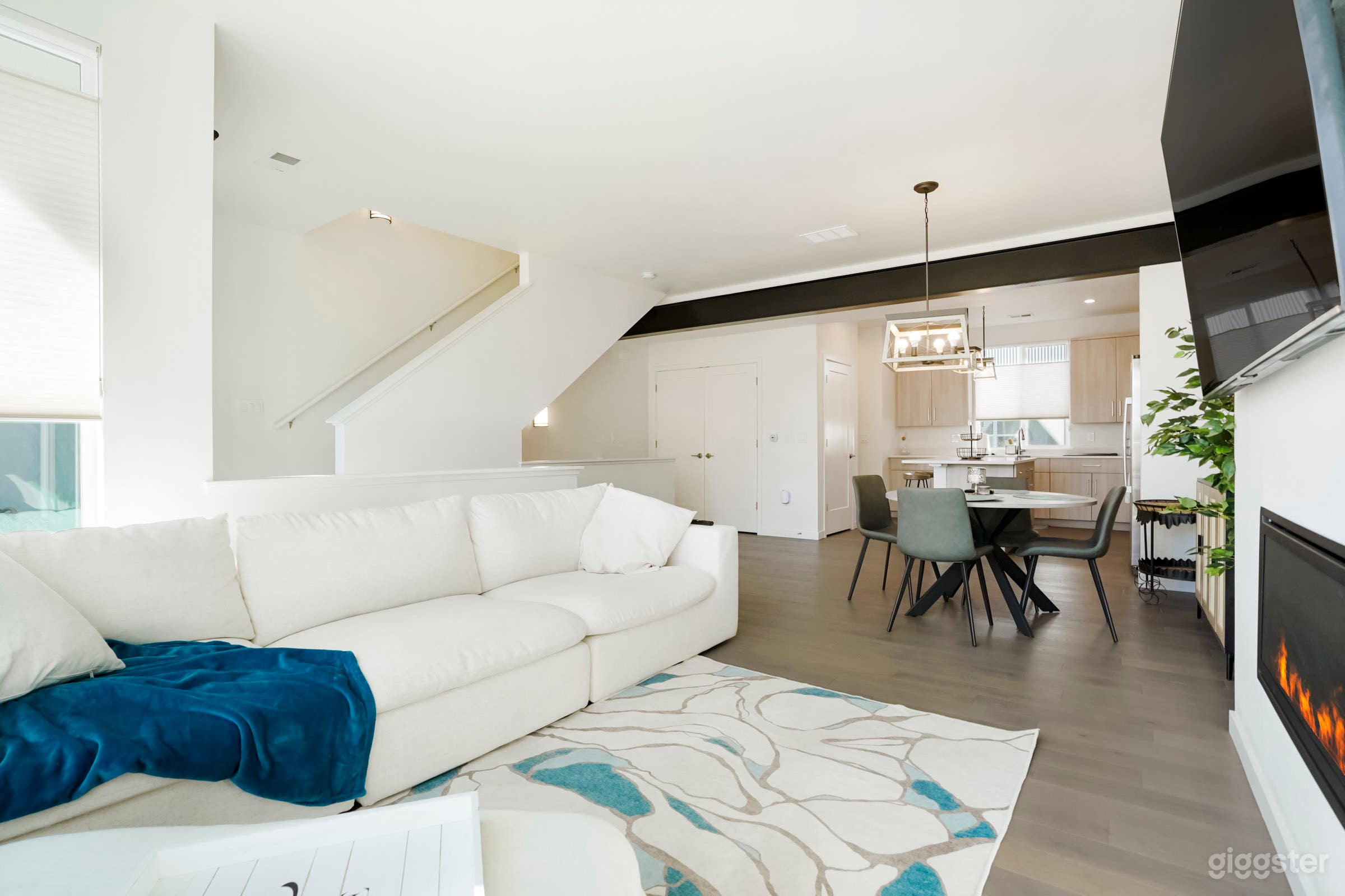 Denver Modern Townhome w/ Rooftop Views Photo 2