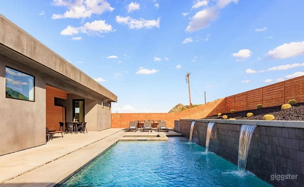 Skyline | Outdoor Pool Photo 1