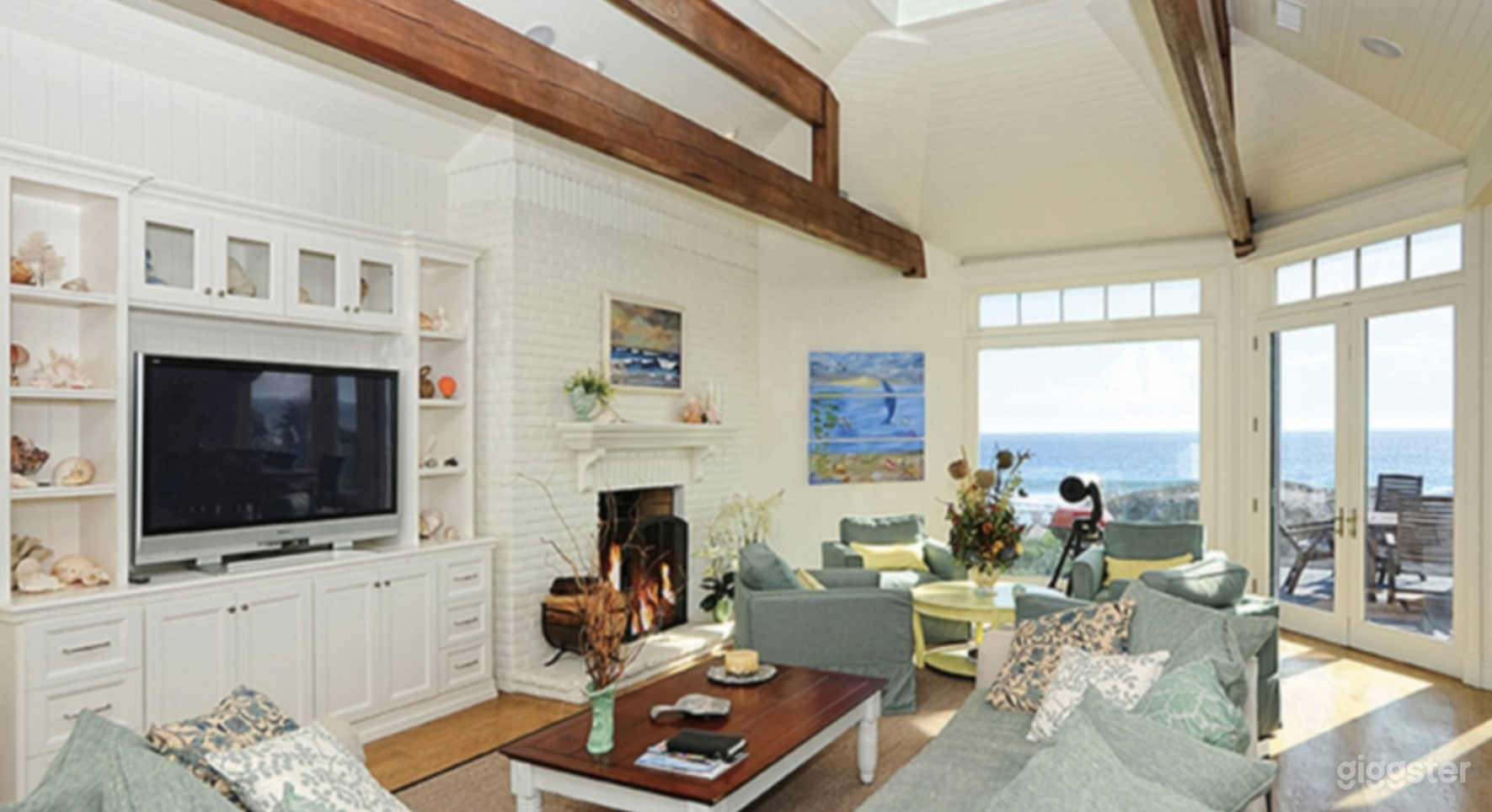 Cape Cod Beachfront House Photo 4