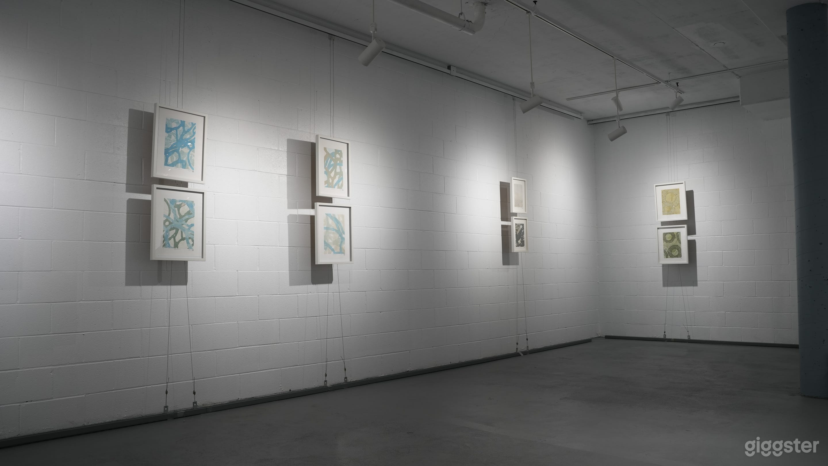Pop-Up Gallery / Event Space - with Cable System Photo 1