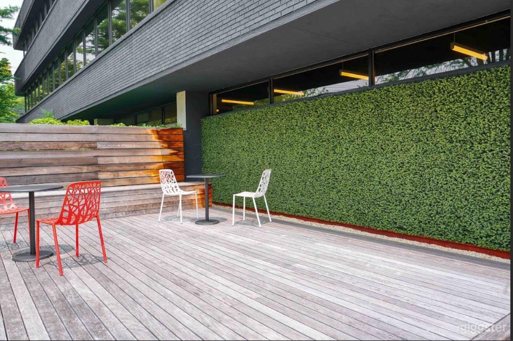 Enchanting Outdoor Film Location Photo 2