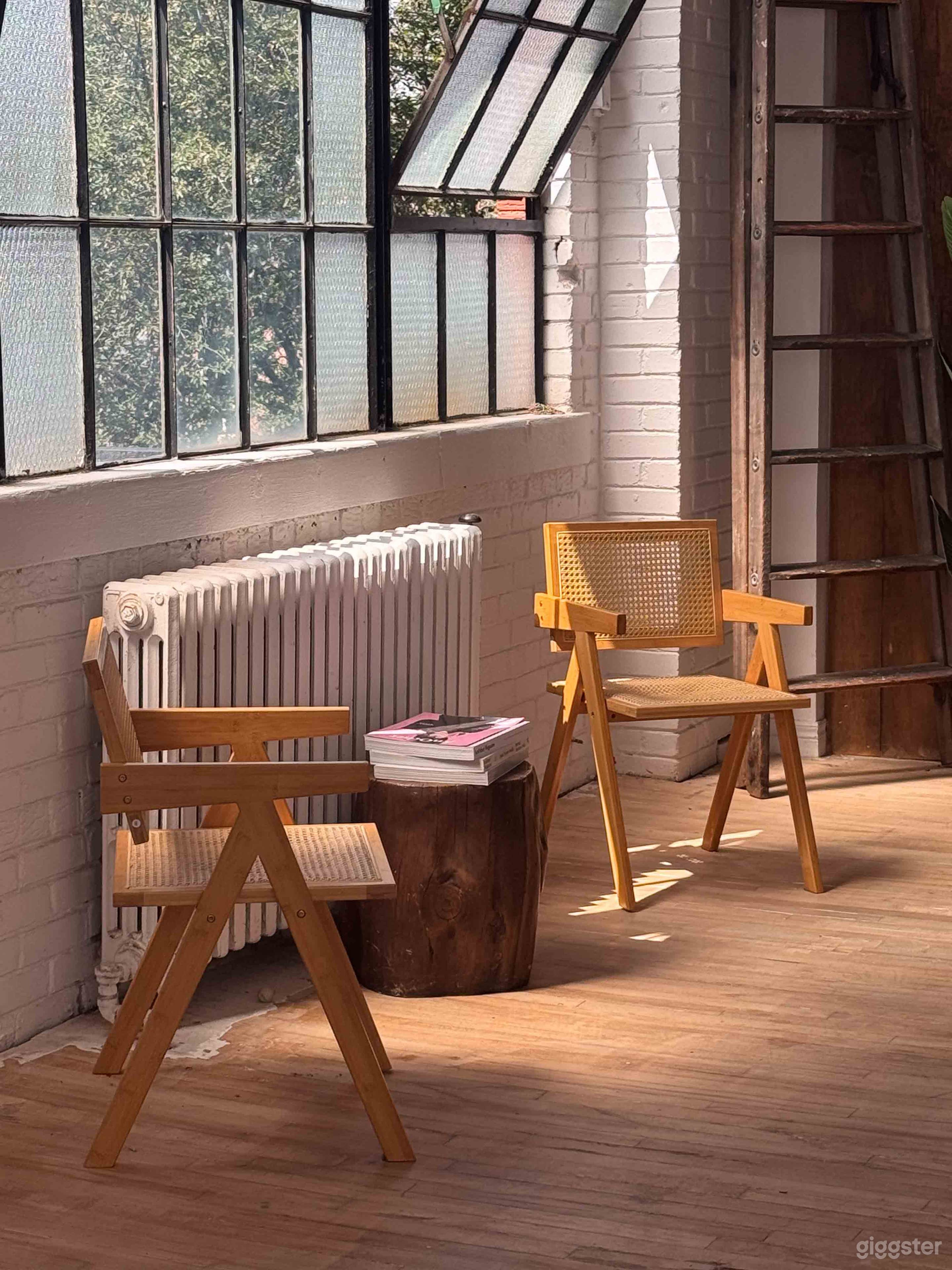 Glorious Natural Light Industrial Photo Studio  Photo 3