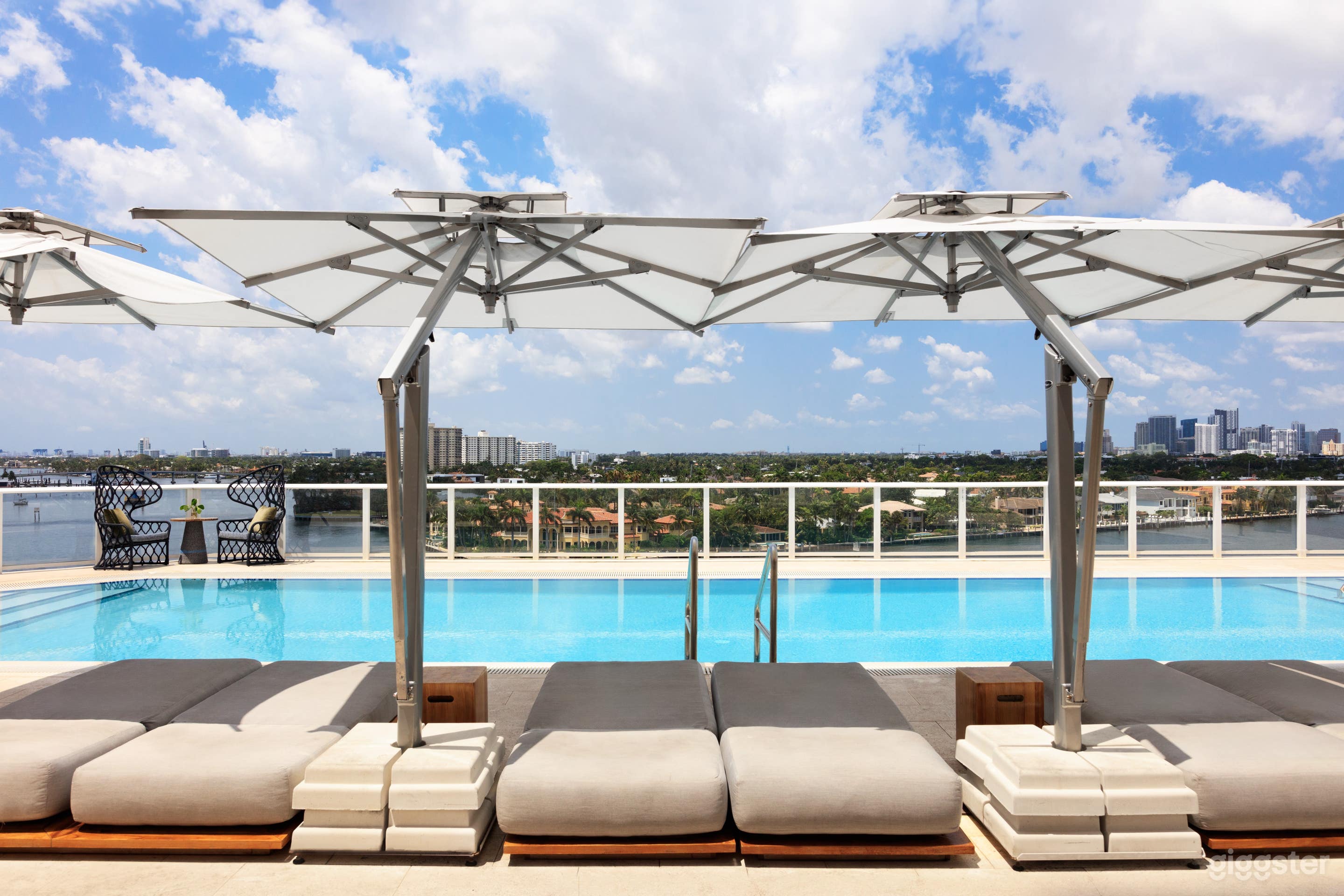 Hotel Rooftop Pool Deck For Event Photo 3