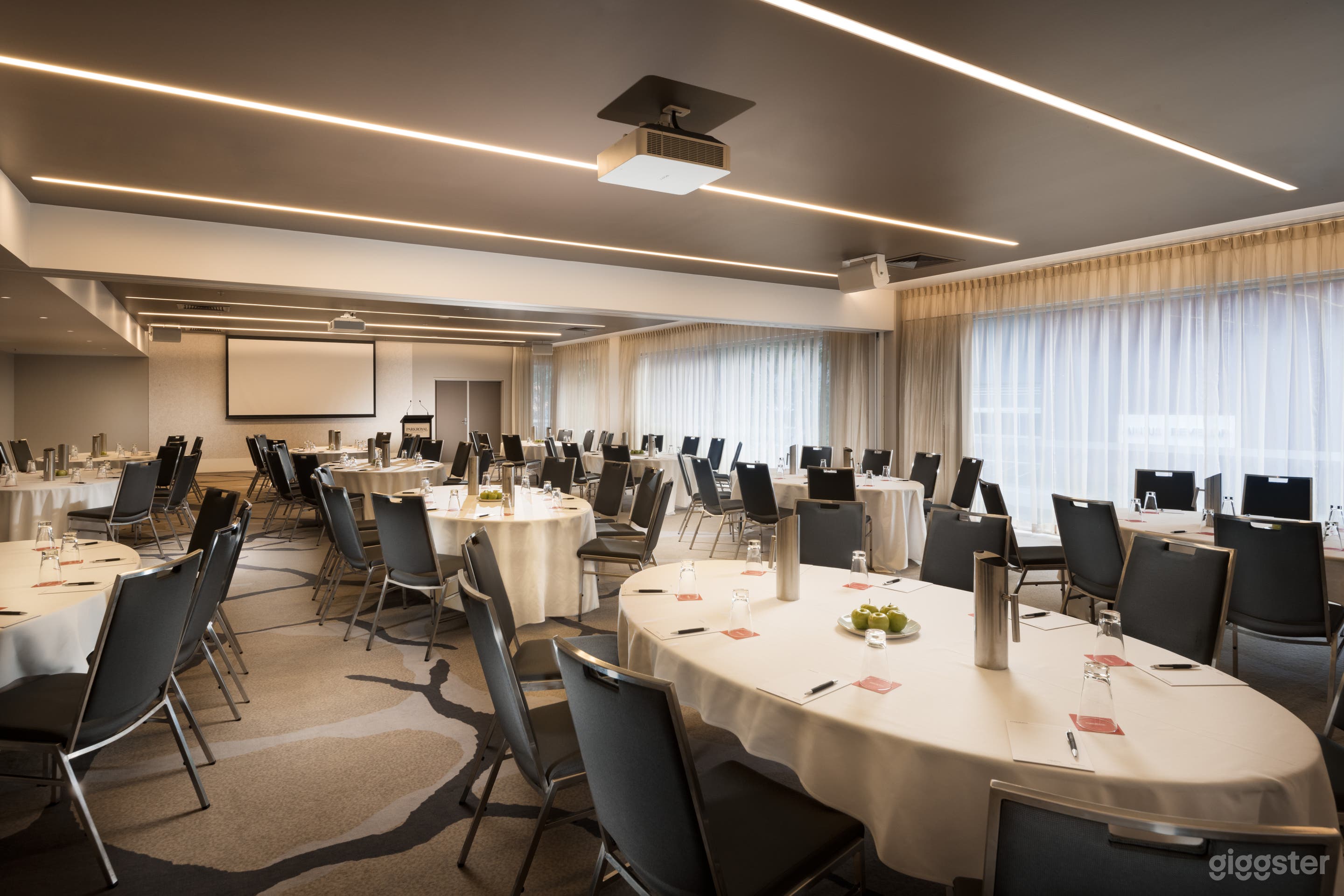 Gidley King Room Photo 1