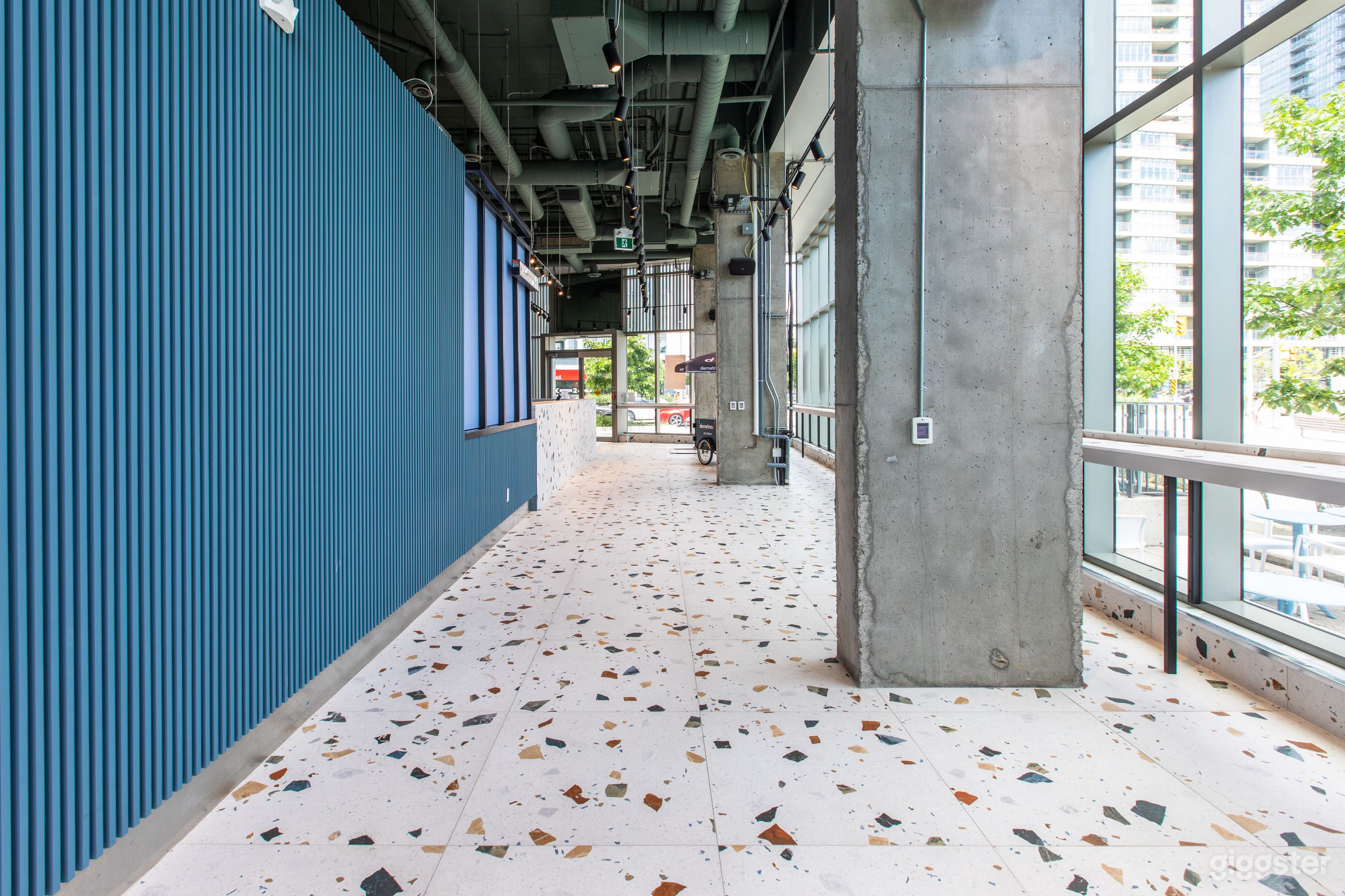 Unique Ice Cream Store  Photo 2